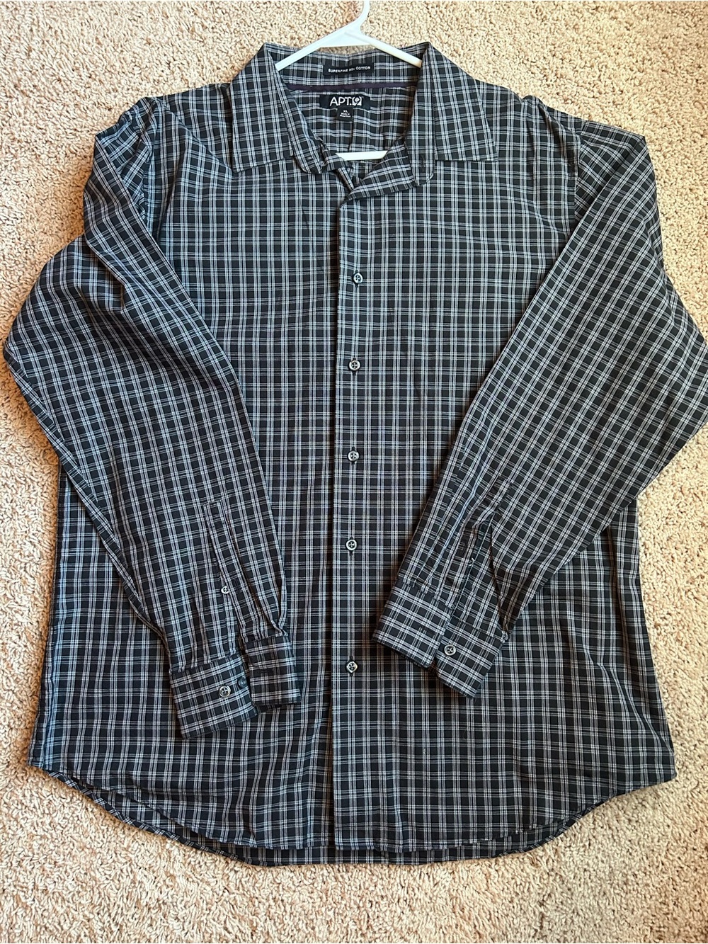 Apt. 9 Black and Gray Plaid Long-Sleeve Button-Down Shirt
